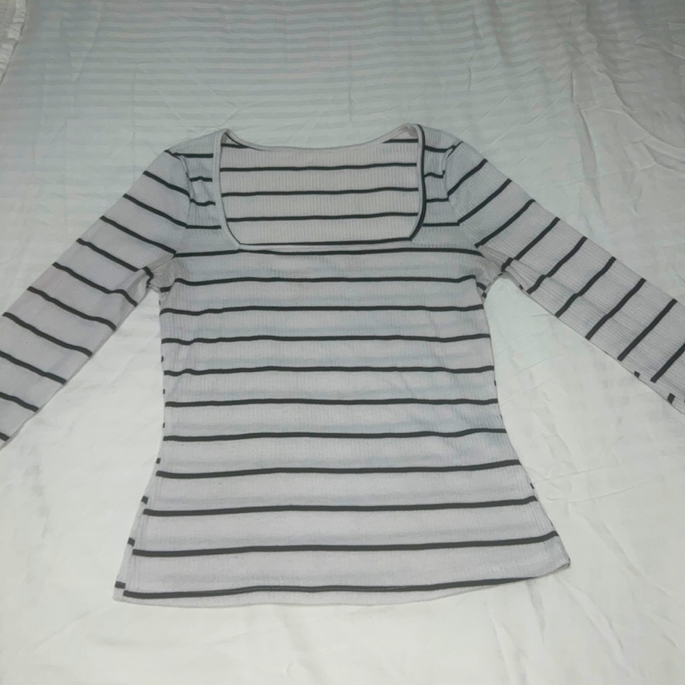 Striped black and white long sleeve top